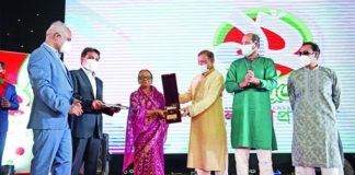 সেলিনা হোসেন,কাঙ্গালিনী সুফিয়াসহ ১৯ জনকে সম্মাননা