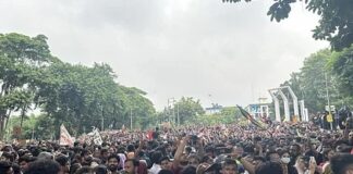 সরকার পদত্যাগের এক দফা দাবি ঘোষণা বৈষম্যবিরোধী ছাত্র আন্দোলনের